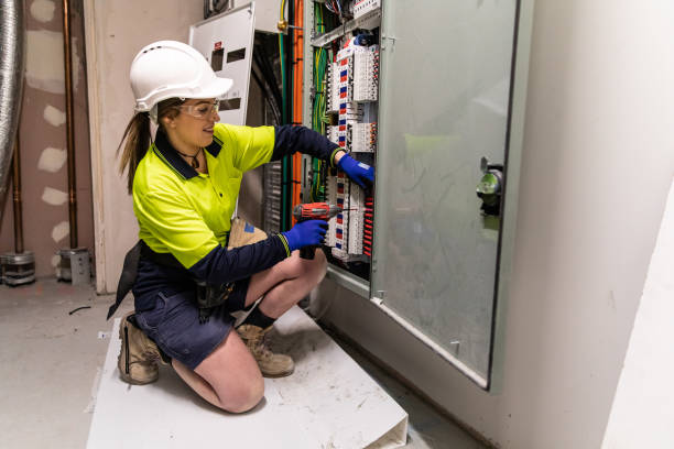 Best Licensed Electrician  in Valrico, FL