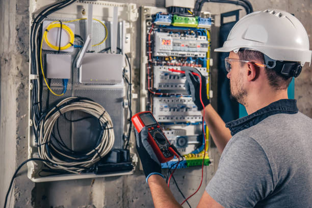 Best Affordable Emergency Electrician  in Valrico, FL